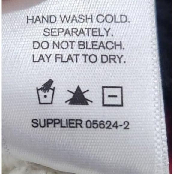 Liz Claiborne Infinity Scarf Womens Multicolor 100% Acrylic Logo - Picture 5 of 5